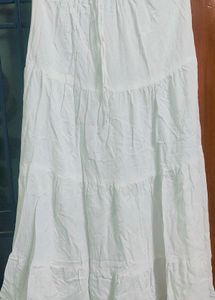 Pretty White Skirt 🤍