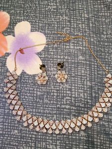 Elegant Necklace &amp; Earring Set