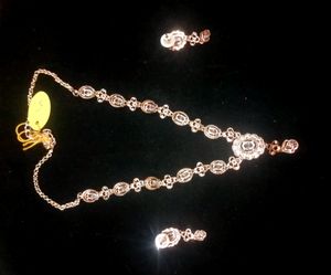 Rose Gold Diamond Necklace With Earings