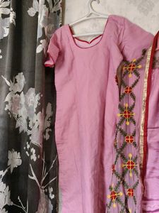 Embroidered Pink Kurta