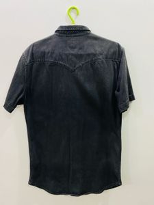 Levi’s Shirt