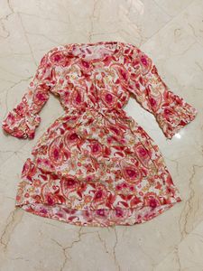 Floral Short Kurti Top🌸