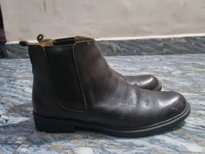 Brown Leather Chelsea Boots