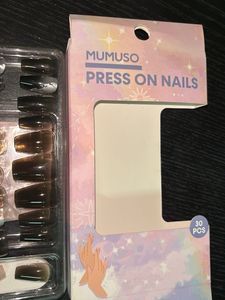 Mumuso Press-On Nails (Dreamland Collection) – 30