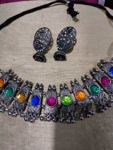 Black Mattle Nacklace