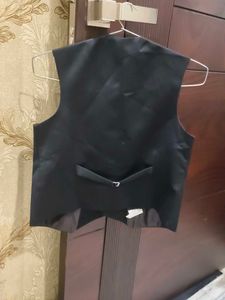 Kids Coat With Basket And Shirt.....