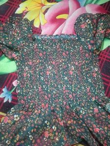 Floral Print Smocked Top