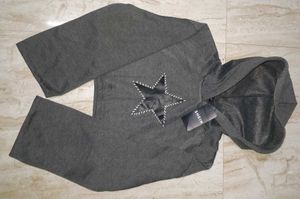 Star Graphic Crop Hoodie