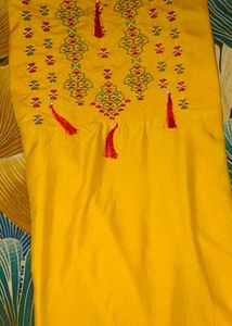 (New) Embroidered Yellow Kurta