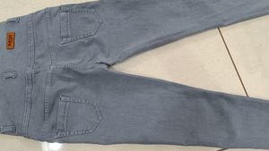 High Rise Skinny Fit Stratchable Jeans