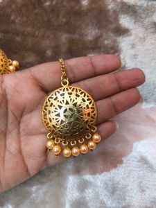 Golden Tone With Pearl Earring &amp; Maang Tikka