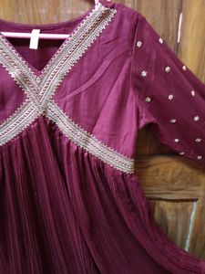 1-TimeUsed AhikaBrand Maroon FloorLength Frok-Dupa