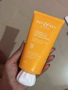Dot & Key Face Wash