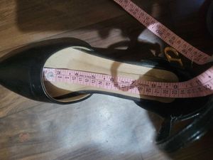 Black Pointed Flats