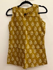 Block Print Sleeveless Top ☀️