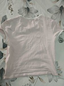 H&amp;M Cute Casual Wear Tshirt