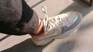 Cute Pink White Sports Shoes For Woman