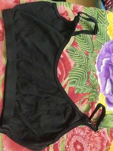Black non padded bra