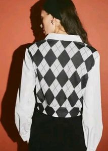 Stylish Argyle Crop Top