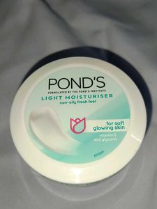 🆕 PONDS LIGHT MOISTURIZER