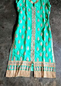 Elegant Ethnic Green Kurti✨