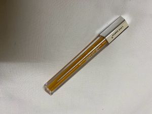 LOVE EARTH golden lipgloss
