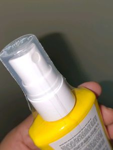 New Sealed Wow Sunscreen Spray With Vit C + Aloe