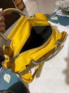 Handbag
