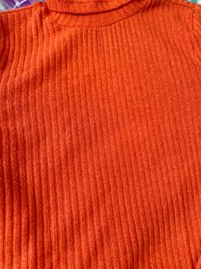 Orange Fitted Top🍊🐈