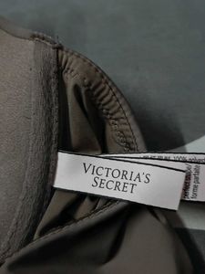 34D Victoria&#39;s Secret