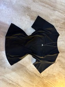 Chic Black Bodycon Top.SIZE-30-36.BRAND NEW