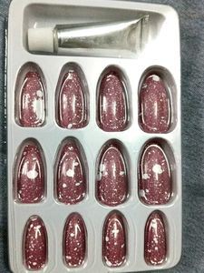 Press-On Nail Set