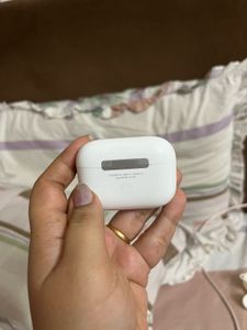 🎧🤍✨Apple AirPods Pro (2nd Generation✨🤍🎧)