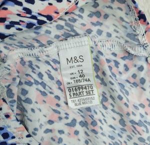32 Size M &amp; S