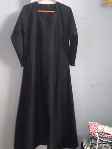 Elegant Black Burqa For Girls.