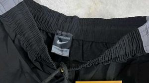 NIKE STRAIGHT FIT BLACK GREY TRACKPANTS L(32-34)