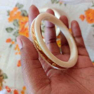 Women Beautiful Bangles