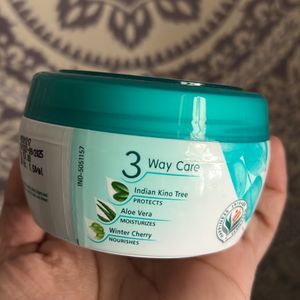Himalaya Nourishing Winter Cherry &amp; Aloevera Skin Cream 100 ml