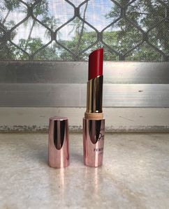 New Lakme 9 To 5 Primer + Matte Lipstick-Red Coat