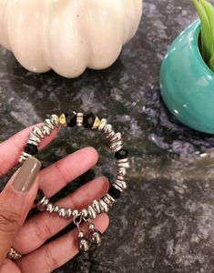 2 Bracelets ❤️🖤