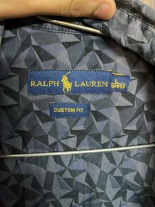 Men Shirt New Condition Medium Size Me