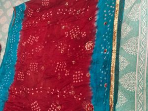 Bandhni Saree/ 1 Saree Free