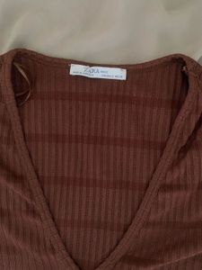 Zara Plunge Neck Quarter Sleeve Top
