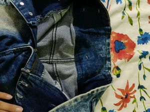 Distressed Graphic Print Jeans