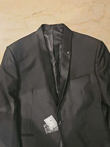 Stylish Black Suit Blazer