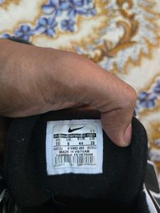 Black Nike Sneakers