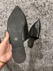 Black Pointed Toe Mules