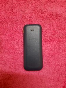 Samsung Guru Music 2 New Phone With Original Battery Charger