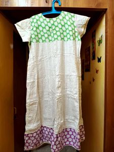 White Anarkali Kurti With Pop