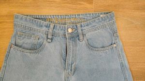 Light Wash Jeans